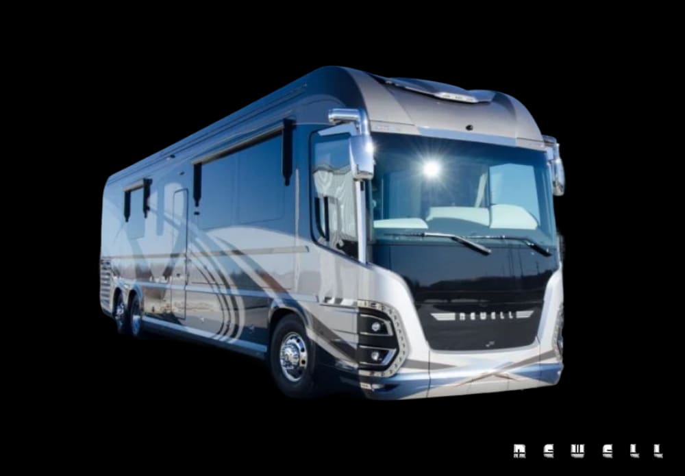 ’21 Newell Coach 1696